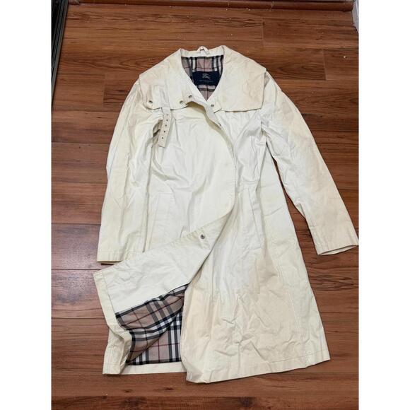 Burberry London Beige Trench Coat Women’s Size 10 Plaid Lined Classic